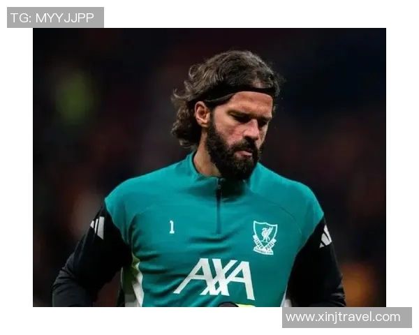 阿利松：从巴西传奇门将到全球瞩目的帕尼尼足球卡明星